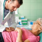 % Skrandžio vėžys: Simptomai, priežastys, gydymas, prevencija