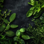 % Vaistažolės: nauda, šalutinis poveikis, naudojimas ir dar daugiau