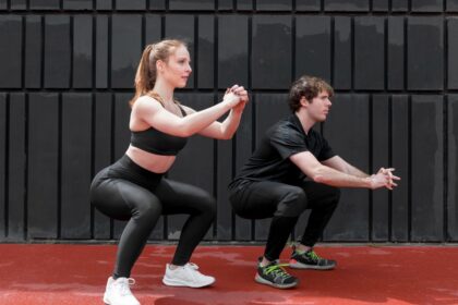 % Kaip išsirinkti sportinę aprangą vaikščiojimui, bėgimui ir salės treniruotėms: naudingi patarimai