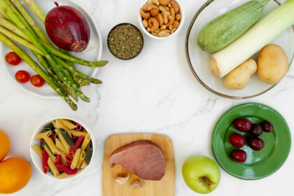 % Paleo dieta: ką galima valgyti, ko vengti, ar tai sveika ir kaip pradėti